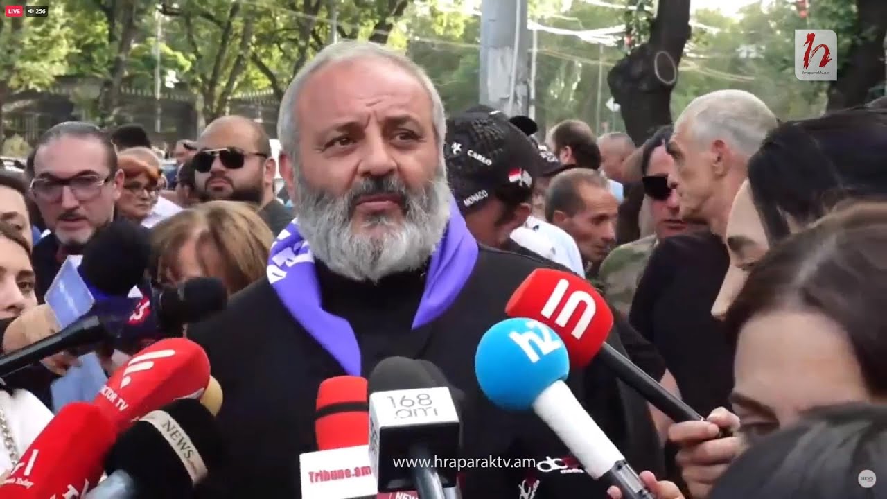 Մեր հետևում մարտական զինված զորք էր, իմ խնդիրը ժողովրդին պաշտպանելն էր ոստիկանների բռնություններից