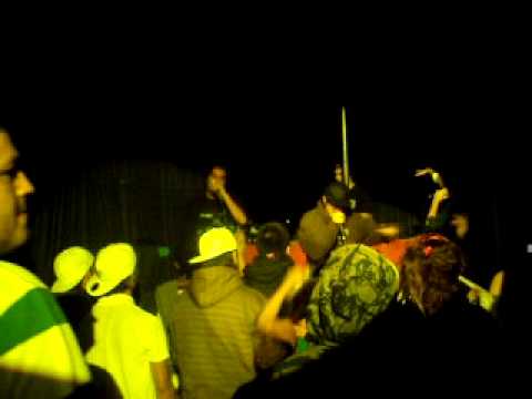 NADOSERRE+GRAEMSILLO+NIGROFOBIA - puta rutina asesina (BAR T)