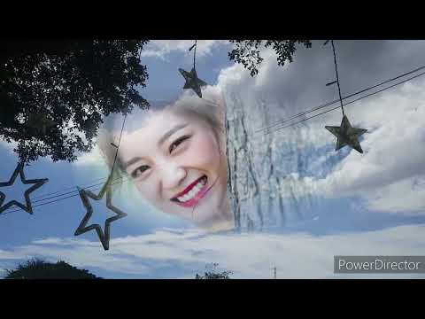 Phía sau nụ cười - Tuyết Mai