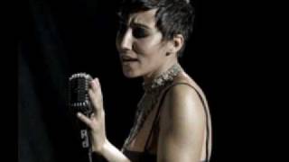 SANREMO 2010 - RICOMINCIO DA QUI - MALIKA AYANE