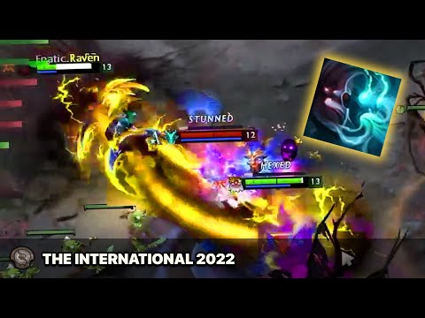 Raven with a clutch Sunder turning the fight around against Aster