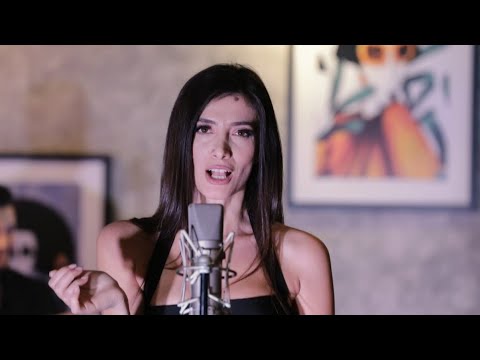 Shkallet e Tujanit - Hot Club Tirana & Xhuli Pjetraj