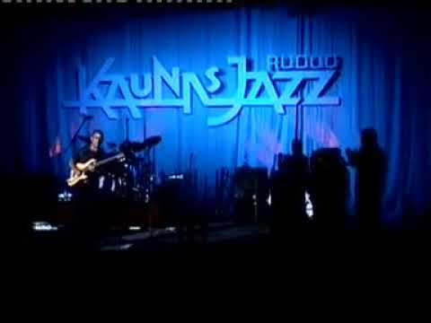 Scott Ambush Spyro Gyra   Wiggle Room bass solo