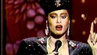 Phyllis Hyman - &quot;Living All Alone&quot; Live (1987)