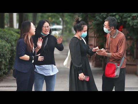 孫女因舞蹈視頻遭受網絡暴力，傷心爺爺街頭求助路人