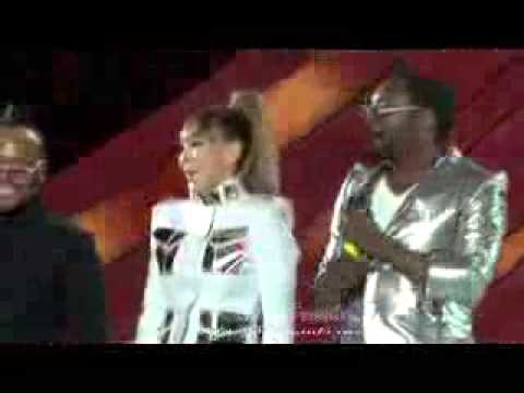 111129 MAMA CL,Will i am,Apl de ap Where is the love CL ver   YouTube