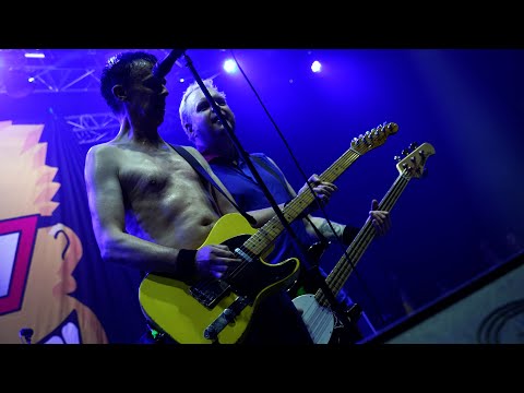 THE TOY DOLLS - Idle Gossip (Multicam) live at Punk Rock Holiday 2.3