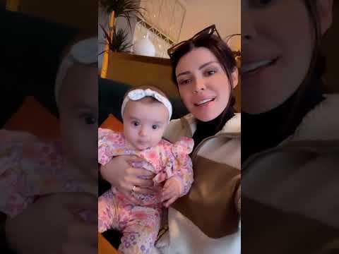 Greta Koci me vajzen e Eni Kocit(mbesa)