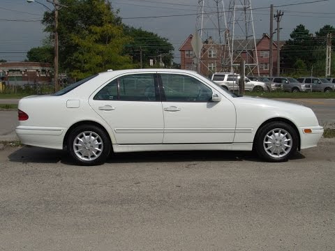 2000 Mercedes Benz E320 4Matic