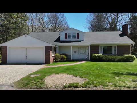 26 Woodbury Street, Beverly, MA