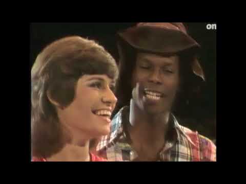 Les Humphries Singers + Mary Roos -  Chirpy Chirpy Cheep Cheep - 1971