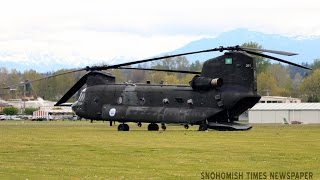 preview picture of video 'Chinook Helicopters at Harvey Field Snohomish'