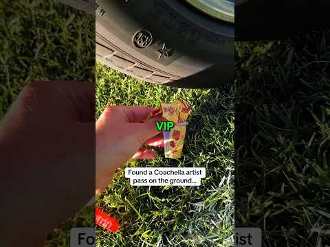 Sabrina Carpenter Fan Found Free VIP Ticket of Her Cochella Set