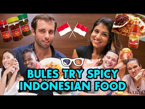 #IndoBuleTrials: Spiciest Indonesian Food (MIE ABANG ADEK!)