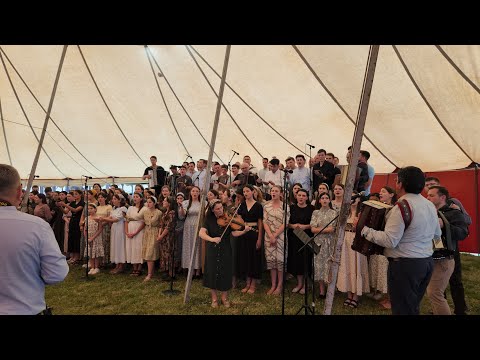 Grupul coral reunit - E vremea să se 'nalțe-n zări