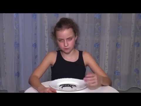 ГИМНАСТИКА ПРОТИВ МАРМЕЛАДА ЧЕЛЛЕНДЖ! GYMNASTICS VS GUMMY FOOD CHALLENGE
