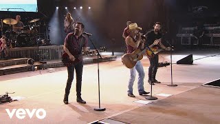 Kenny Chesney - Save It for a Rainy Day (Live with Old Dominion)