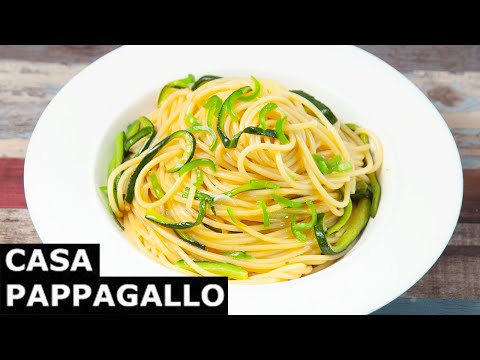 Spaghetti aglio olio e zucchine S2 - P42