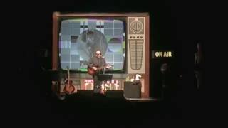 Elvis Costello - I Can't Turn It Off (Padova, Gran Teatro Geox, 25/05/2016)