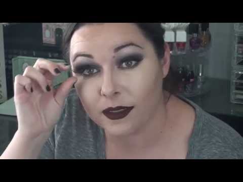Applying False Lashes - Tips & Tricks! Video