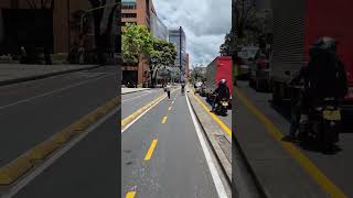 Download lagu Cycling La Séptima 🚴| Bogotá Street Vibes mp3