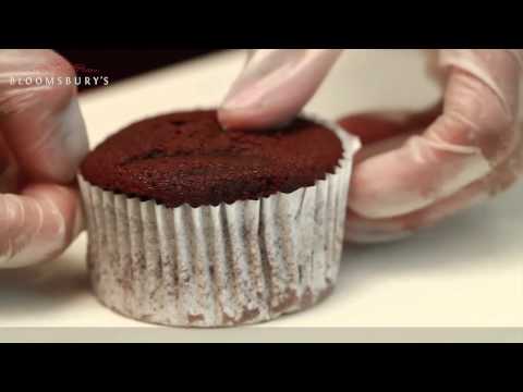 Making of The Golden Phoenix.world expensive cup cake in dubai