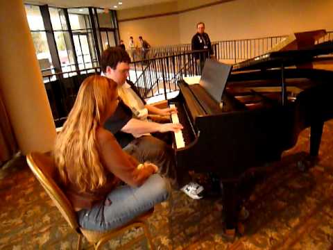 Shnabubula plays Contra at MAGFest 9