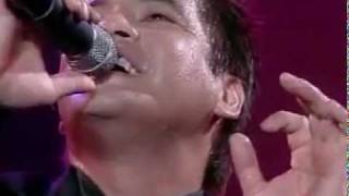 Martin Nievera LIVE - Ikaw Lang ang Mamahalin_(360p).avi