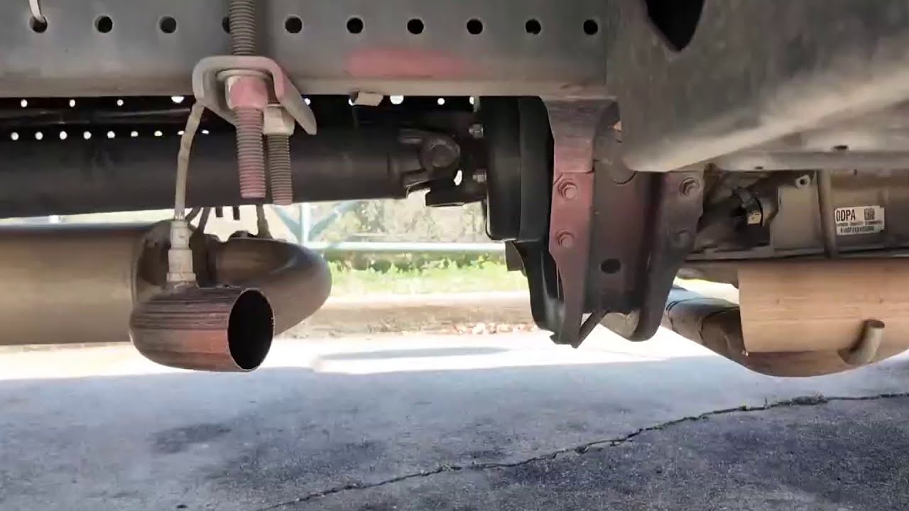 Houston manager speaks out after catalytic converters stolen off of trucks