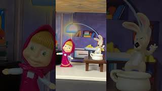 Download lagu The Sleepy 🥱 Visitor |  Masha and the Bear Original Short - Stop Motion Video for Kids mp3