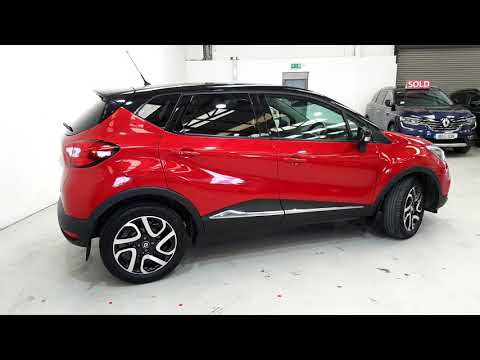 172WX351 - 2017 Renault Captur Signature 1.5DCI Showroom Condition 18,995