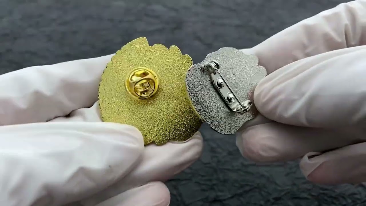 1572-Golden Irregular Pin