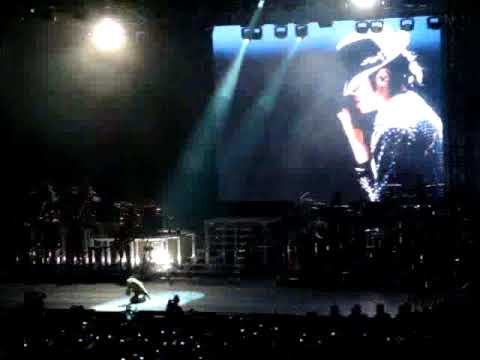 Beyonce in Athens 8-11-2009  - Halo & Goodbye to THE ONE & ONLY Michael Jackson.wmv