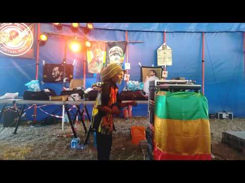 jah shaka @ dub camp festival 2017 playing jah calling _ moa anbessa