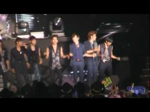 [FANCAM] Infinite - Arirang (Ending) [Music Bank in HK 120623]