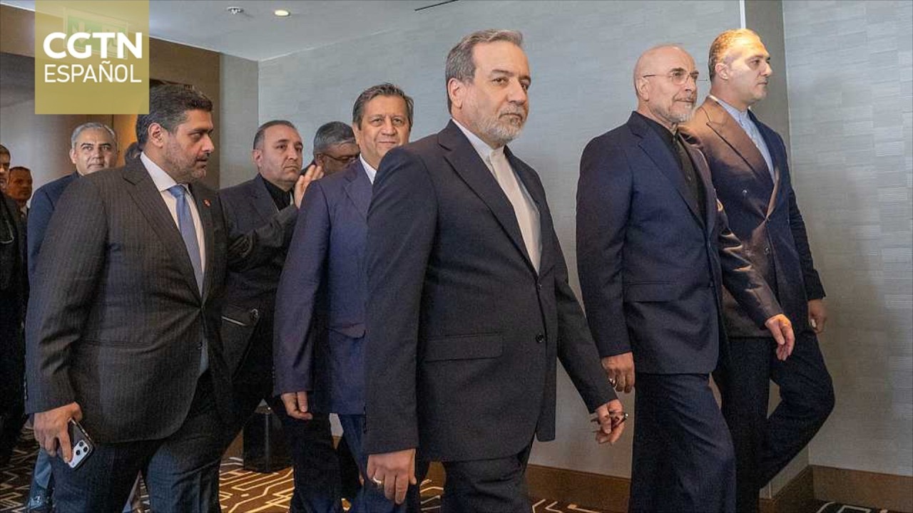 Irán está listo para responder a amenaza de EE. UU., afirma el jefe negociador iraní
