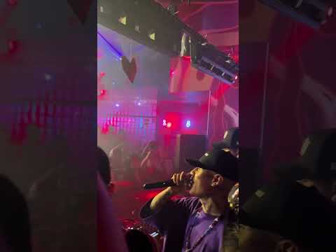 Tirando party con Santa Fe Klan en Playa Del Carmen #fyp #viralvideo #carnaval2026 #santafeklan