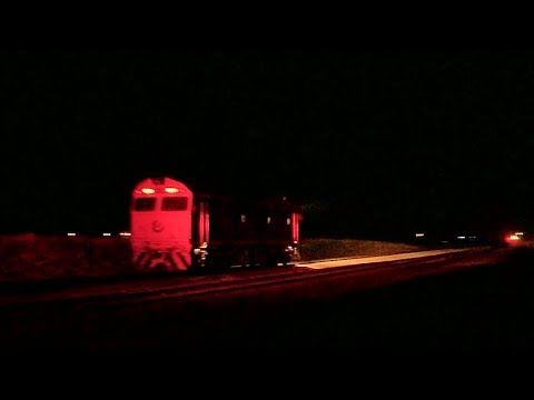 8037 Coote / Greentrains Light Engine (18/12/2017) - PoathTV Australian Trains & Railways