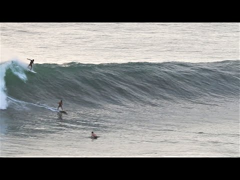 Party Wave At Solid Uluwatu - Surfing Bali,