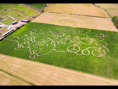 Giant Shaun The Sheep: Farmageddon Crop Circle