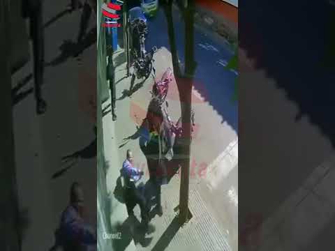 Motorizado golp3ó a agente de tránsito durante procedimiento en #villadelrosario