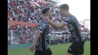 Buscando la gloria, arrancó con el pie derecho