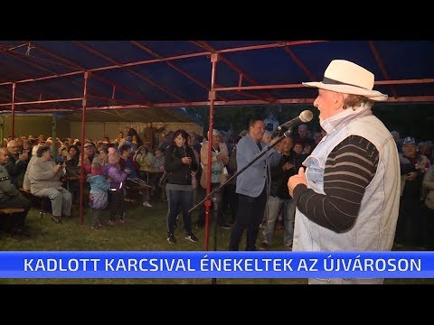 , title : 'Kadlott Karcsival énekeltek az Újvároson'