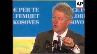 KOSOVO: PRISTINA: CLINTON ADDRESSES ETHNIC ALBANIANS (2)