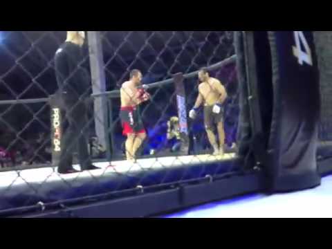 Денис Генюк VS Мурад Асильдаров Денис победил единогласным решением судей!!!07,09,2014