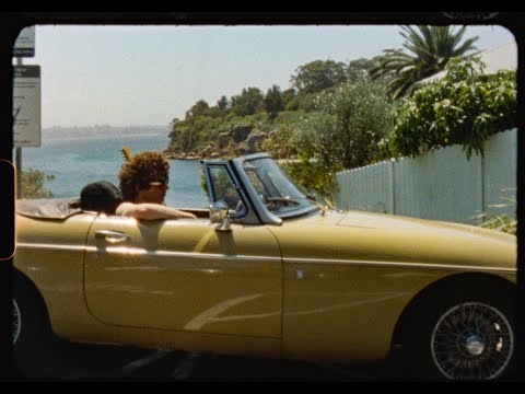 Videoclip de Sunny Baby — The Kooks