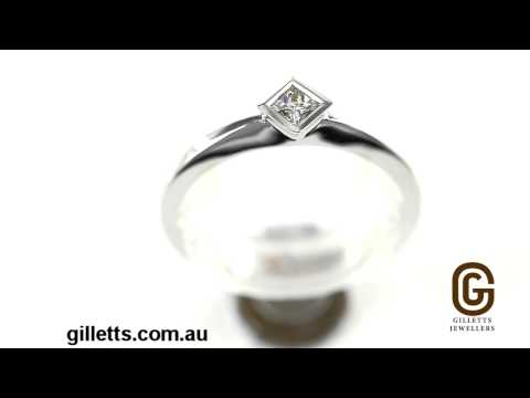 Princess cut .13ct diamond engagement ring