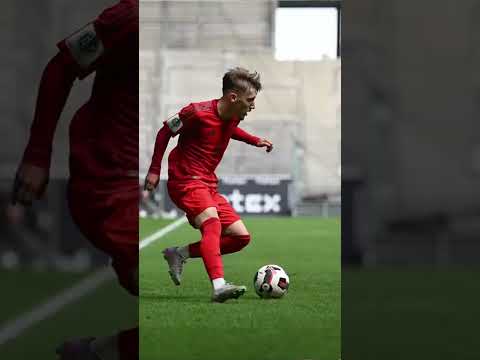 Das krasseste Talent aus der Community? 🤯#fussball #skillers #lennartkarl