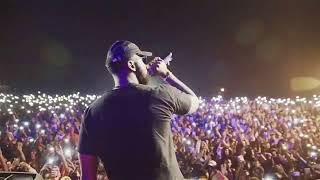 damso interprete kietu en concert c'est le feu ....