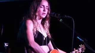 Zella Day performing &quot;Seven Nation Army&quot; and &quot;Folsom Prison Blues&quot; in Phoenix, AZ, 9/17/2015